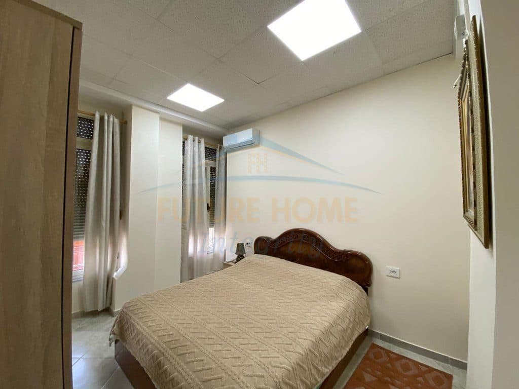 Jepet me qira, Apartament 2+1, Rruga Kavaja, Tiranë. 4