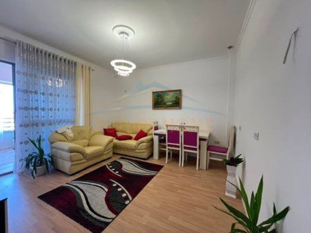 Në shitje, Apartament 2+1, Rruga Thesarit, Fresk, Tiranë