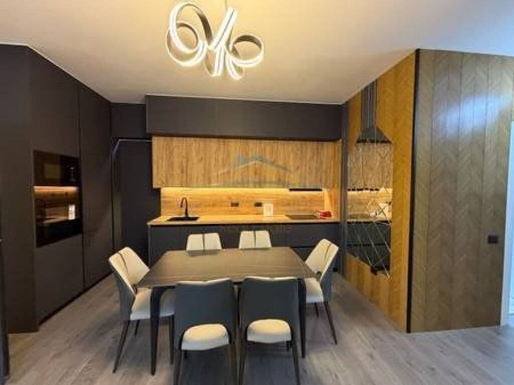 Qira, Apartament 2+1+2, Rruga Elbasanit, Tiranë.