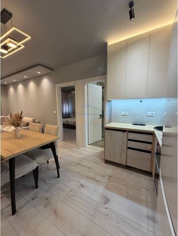 Qira, Apartament 1+1, Komuna Paris, Tiranë 2
