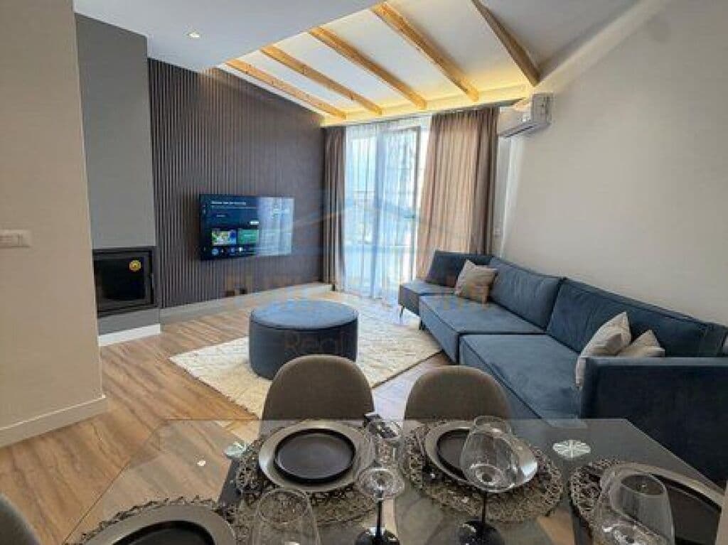 Qira, Apartament, 2+1+2+veranda, Unaza e Re