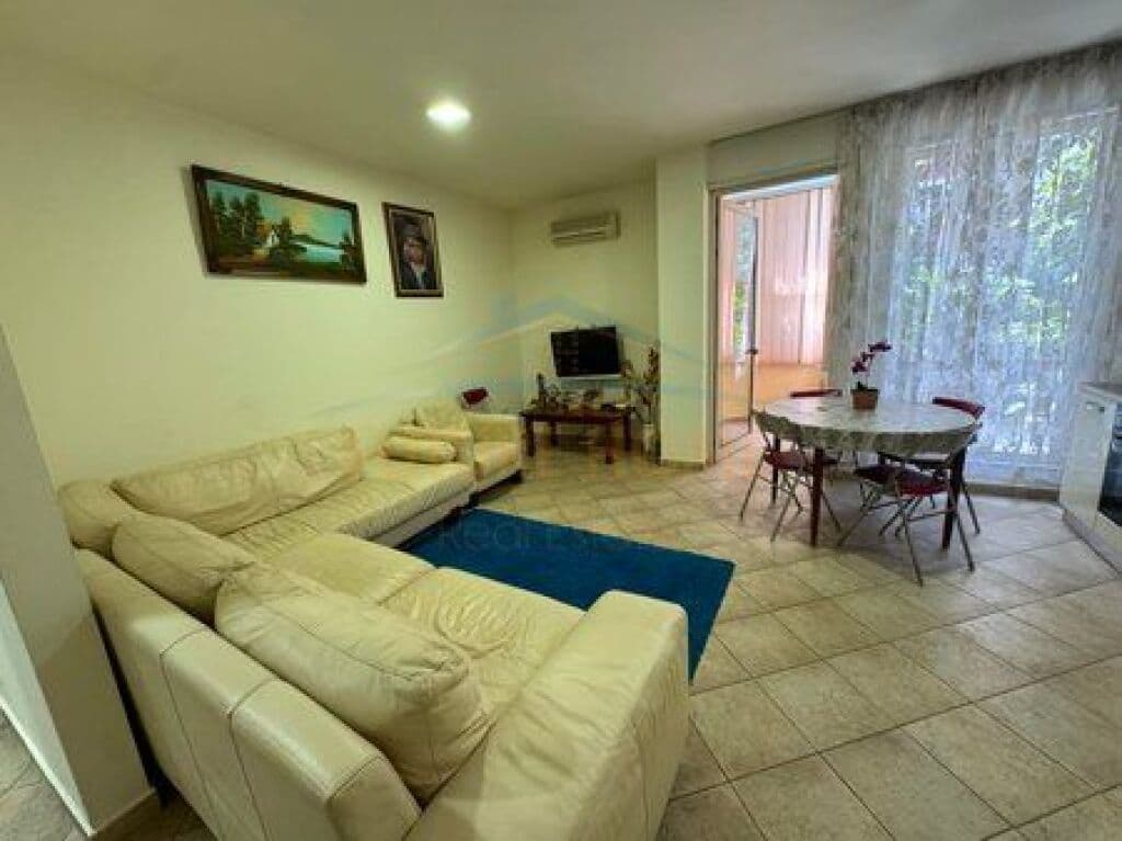 Në shitje, Apartament 2+1+2, Rruga e Kosovareve 2