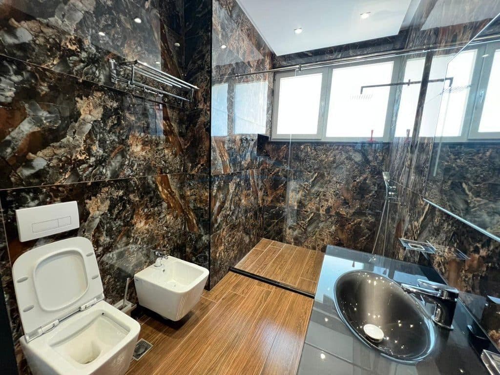 Qira, Apartament 1+1+Vendi i Parkimit, Rruga Riza Cerova 4