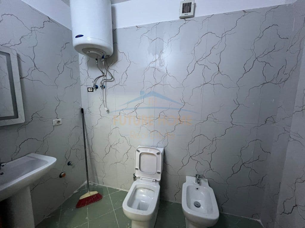 Në shitje, Apartament 2+1+2, Nënkalimi i Kodra e Diellit, Tiranë.