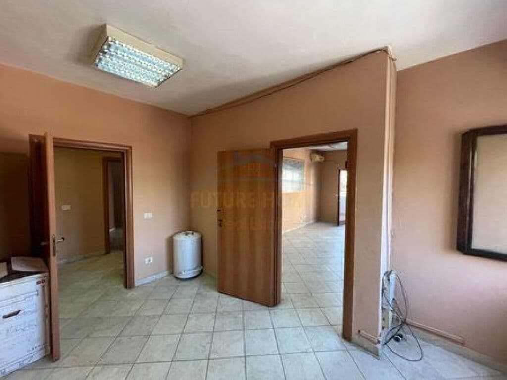 Qira, Hapësirë Biznesi për Zyrat, 9 Katesh, Qendër 4