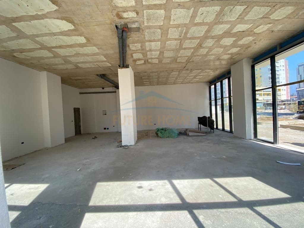 Qira, Hapësirë Biznesi, Fusha e Aviacionit, Rezidenca Turdiu, Tiranë. 3