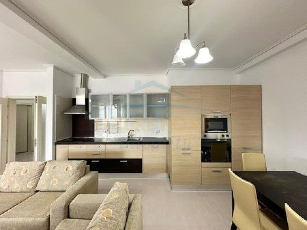 Jepet me qira, Apartament 2+1+2, Ish Tregu i Elektricitetit, Tiranë. 3