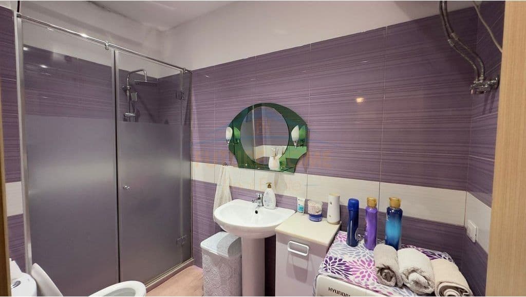 Në shitje, Apartament 1+1, Rruga Bedri Karapici, Tiranë. 4