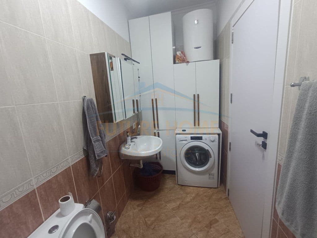 Në shitje, Apartament 1+1, Rruga e Re, Tiranë