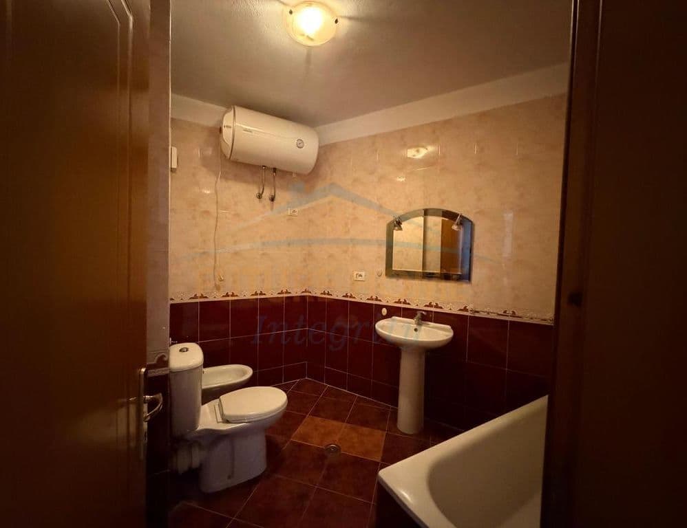 Në shitje, Apartament 3+1+2, Shkolla e Baletit, Tiranë. 4