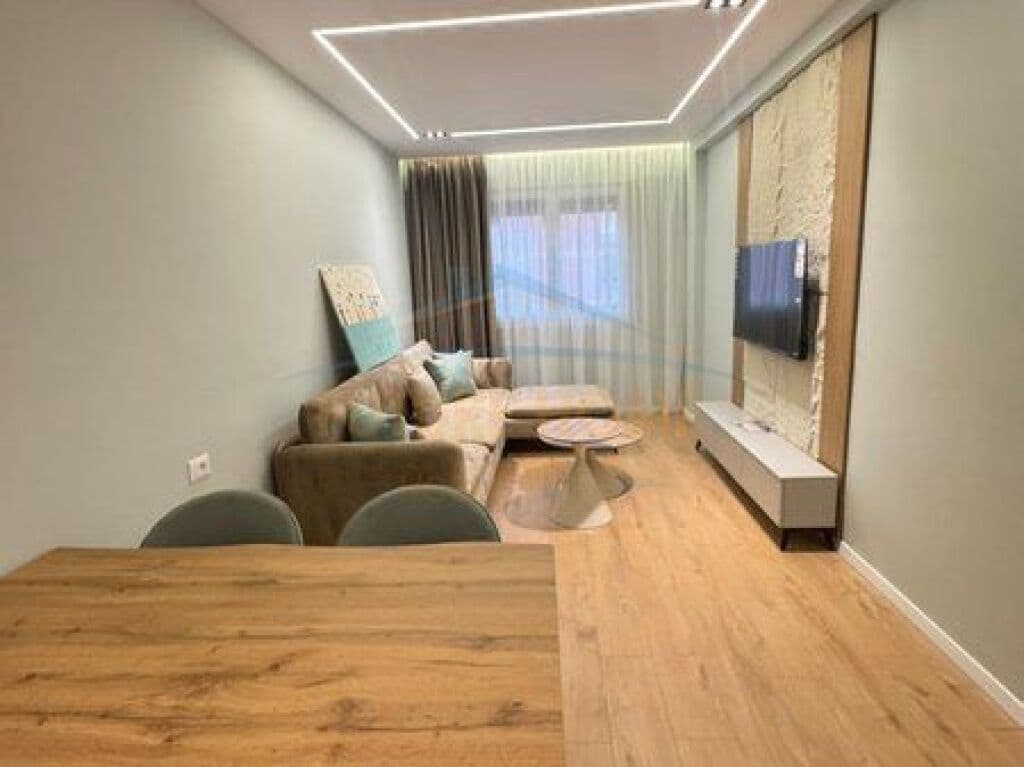 Në shitje, Apartament 2+1, Misto Mame 2
