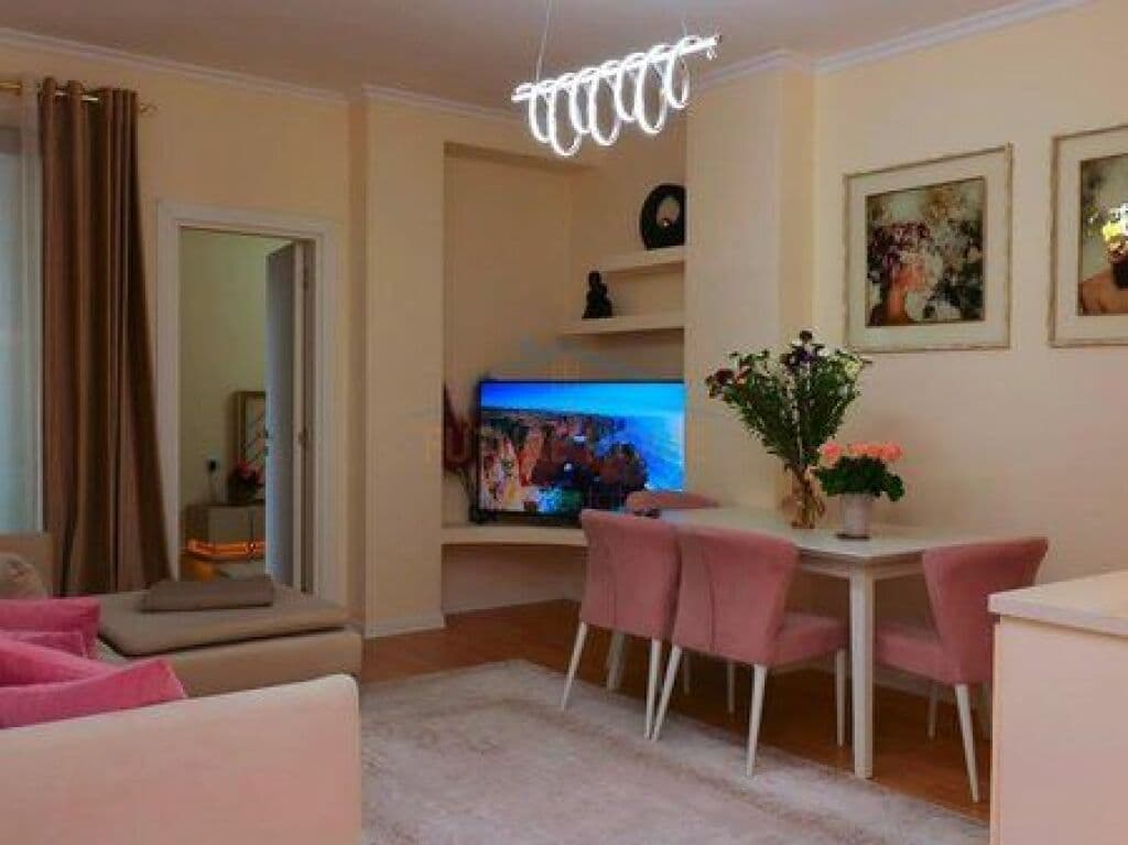 Qira, Apartament 2+1, Rruga Kosovareve, Tiranë. 4
