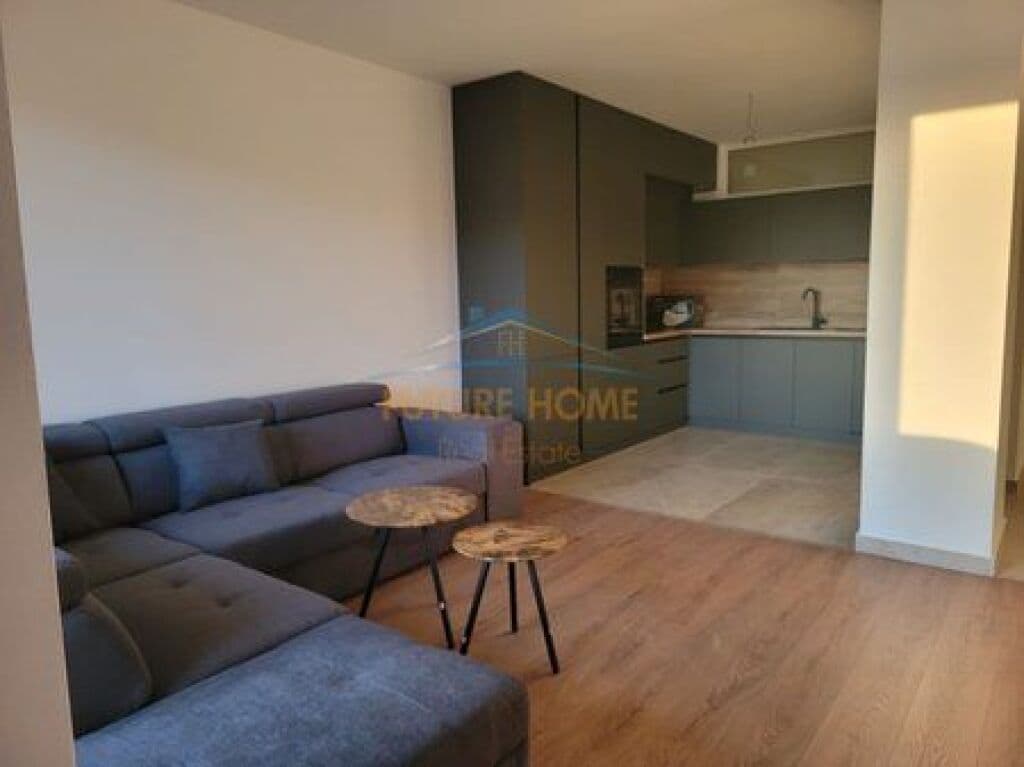 Me qira, Apartament 2+1+2, Rruga 5 Maji, Tiranë 2