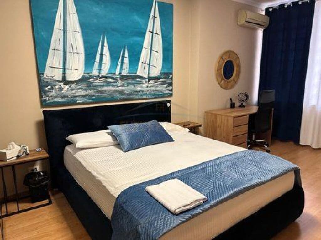 Qira, Apartament 2+1, Pazari i Ri, Tiranë