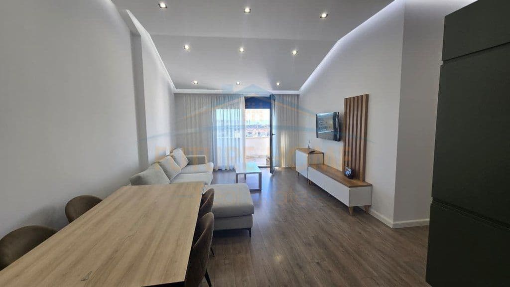 Qira, Apartament 2+1, Rruga Thesarit, Fresku, Tiranë