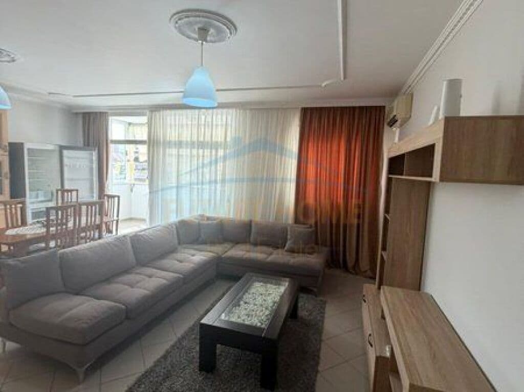 Në shitje, Apartament 2+1+2, Komuna Paris, Tiranë
