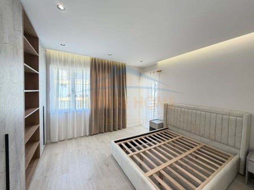Në shitje, Apartament 1+1, Rruga e Re, Tiranë 3
