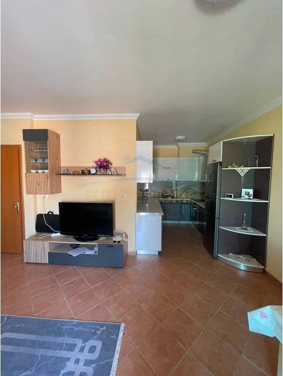 Qira, Apartament 2+1+2, Rruga "Jordan Misja", Tiranë 2