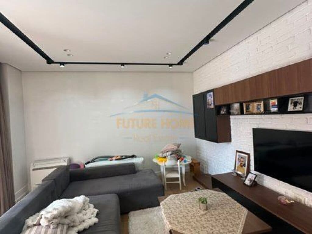 Apartament 2+1+ Garderobë dhe Verandë për shitje, Yzberisht, Tiranë 2