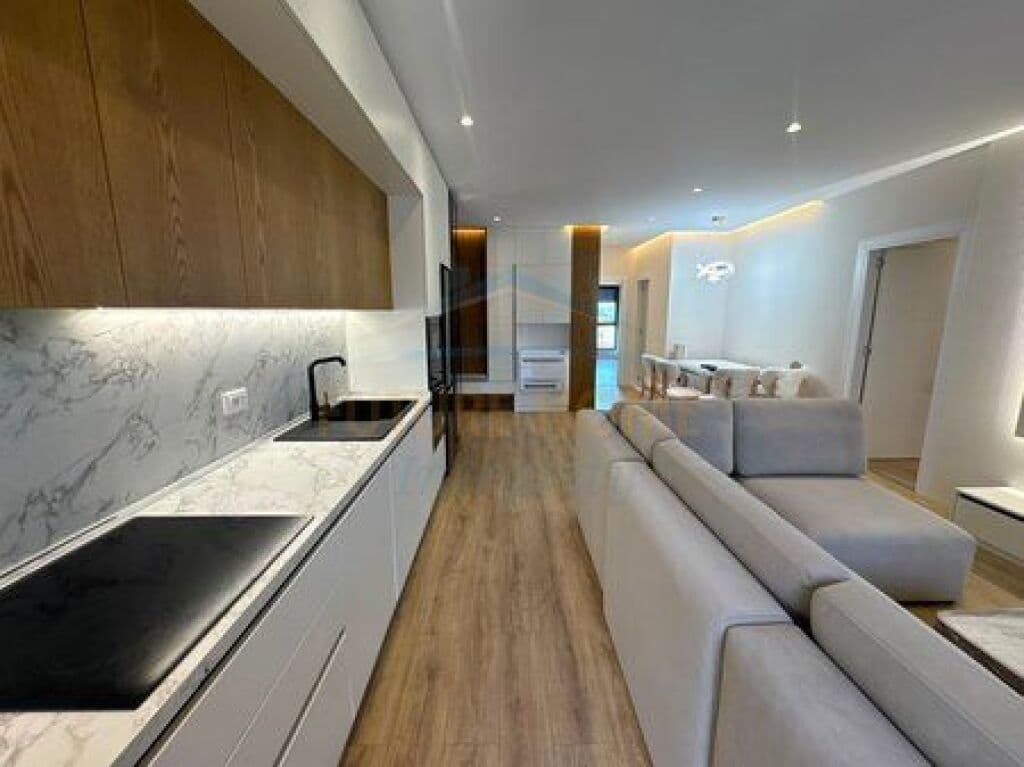 Qira, Apartament 2+1+2, Bulevardi i Ri, Tiranë. 3
