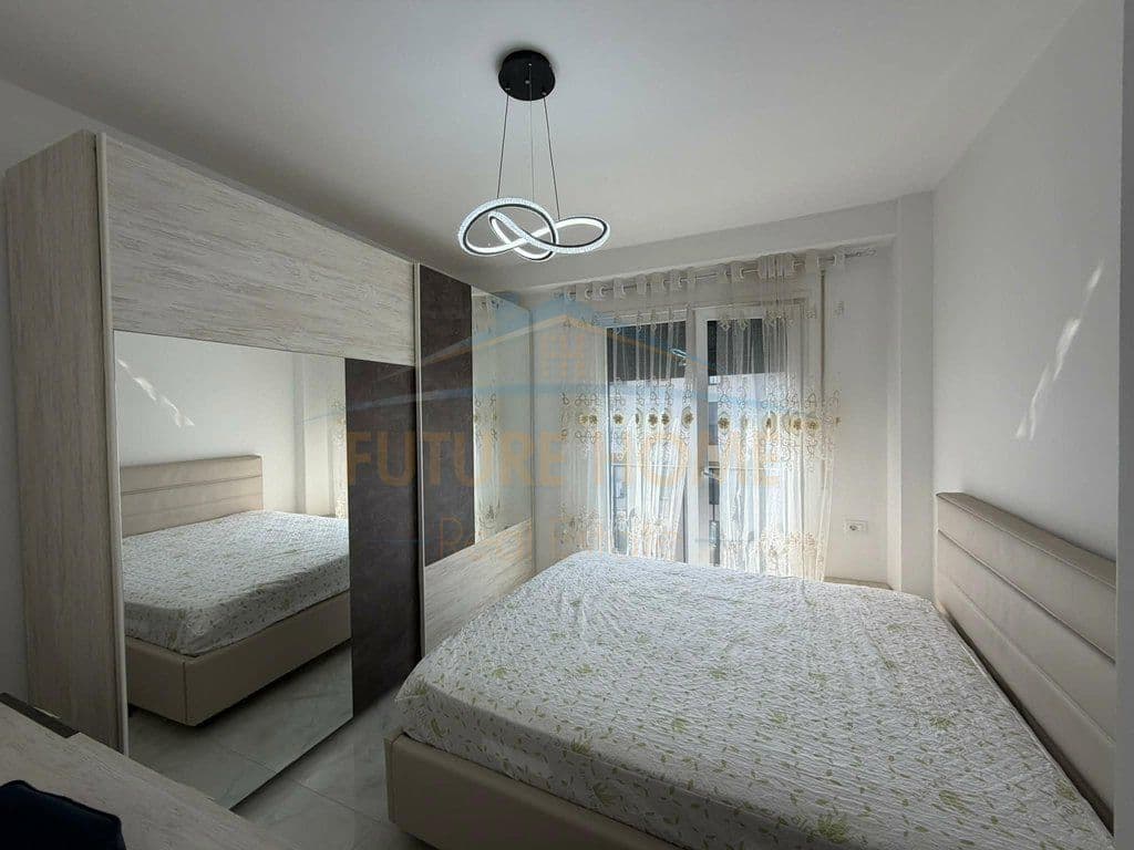 Qira, Apartament 2+1 + 2 Vende Parkimi, Unaza Re 4
