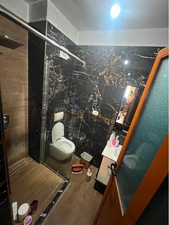 Në shitje, Apartament 2+1+2, Rruga e Re 4
