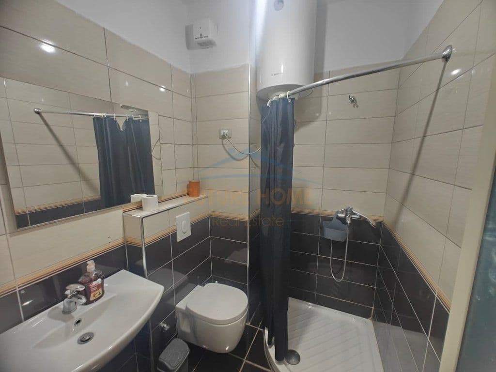 Qira, Apartament Studio, Rruga Fortuzi, Tiranë 4