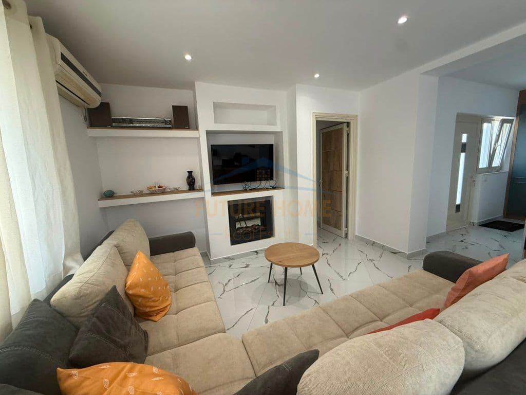 Qira, Shtëpi Private, Rruga Besa, Tiranë