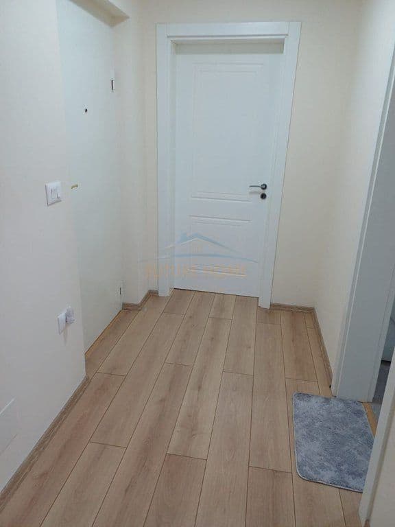 Apartament 1+1 për shitje, pranë shkollës Osman Myderizi 3