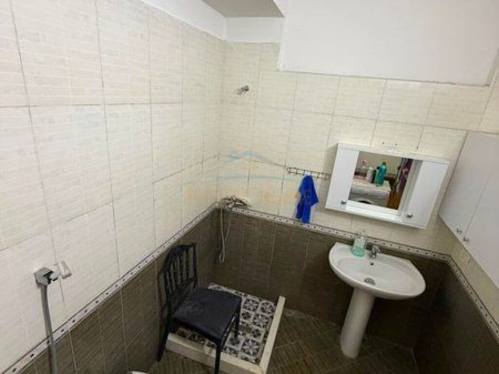 Me Qera, Apartament 1+1+Vendi i Parkimit, Astir, Tiranë 4