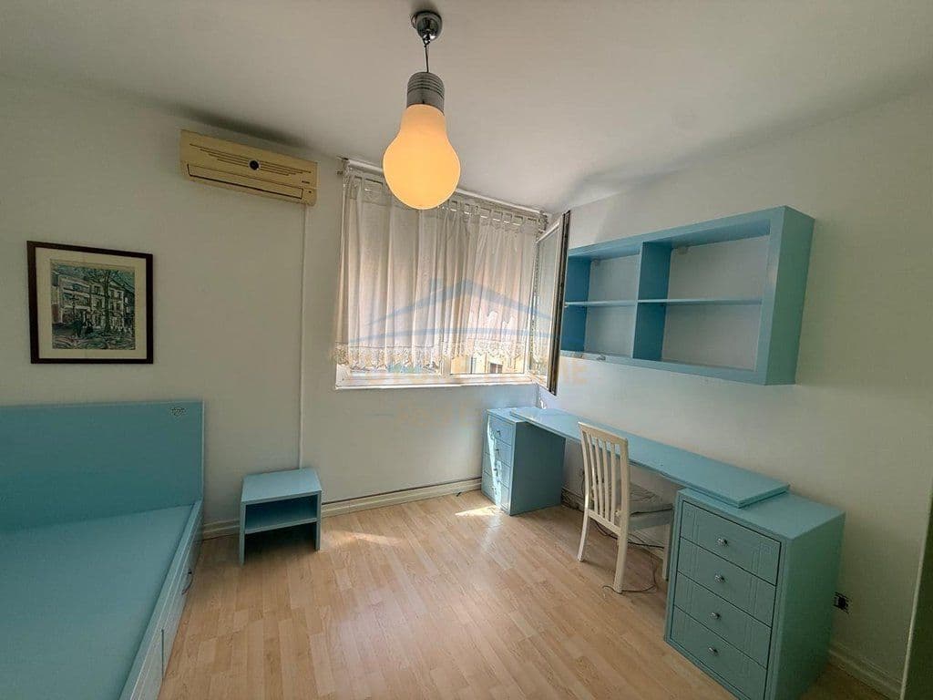 Jepet me qira, Apartament 2+1+2, Myslym Shyri, Tiranë. 3
