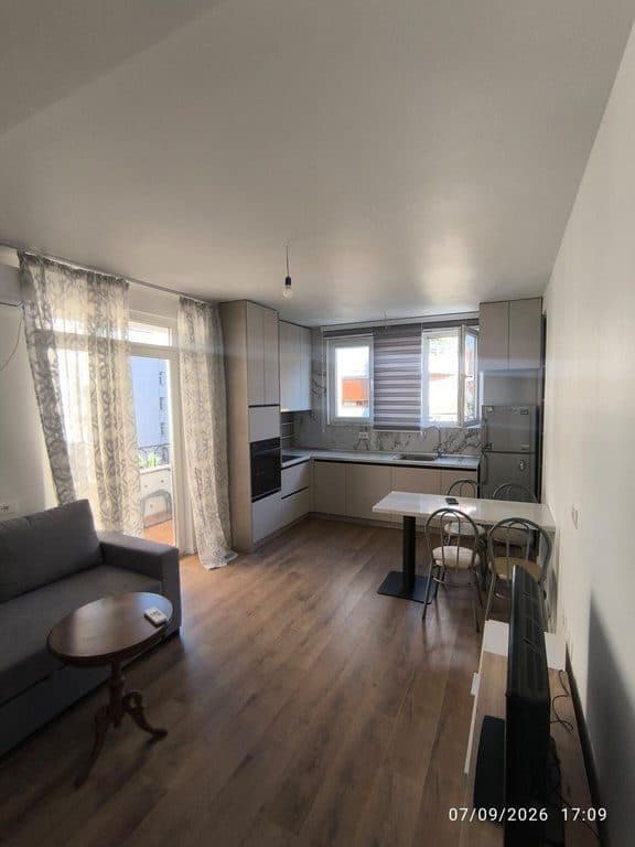 Jepet me qira Apartament 1+1, Stadiumi Dinamo, Tiranë. 2