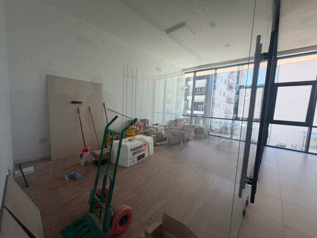 Qera, Ambient komercial, Golden Tower Residence, Tiranë. 4