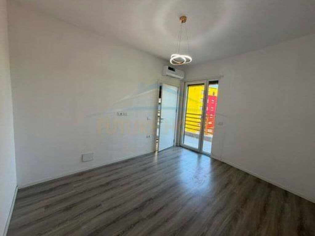 Qira, Apartament 1+1, Kompleksi E88, Laprakë 4