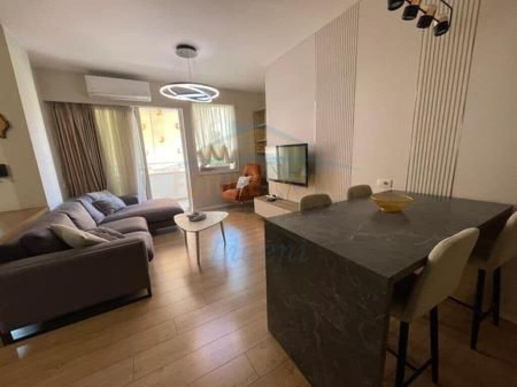 Qira, Apartament 2+1, Tregu Elektrik, Tiranë 2
