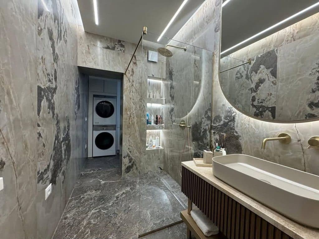 Në shitje, Apartament 2+1+2, Rruga Kavajës, Tiranë 4