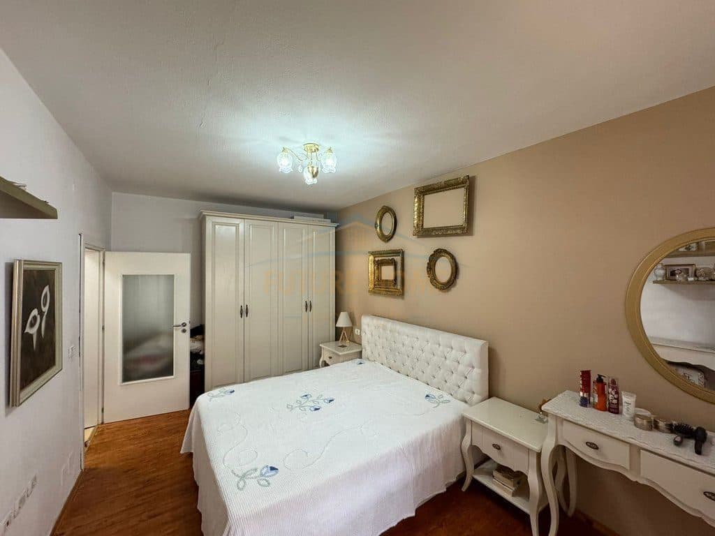 Jepet me qira, Apartament 2+1, Rruga Kosovareve 3