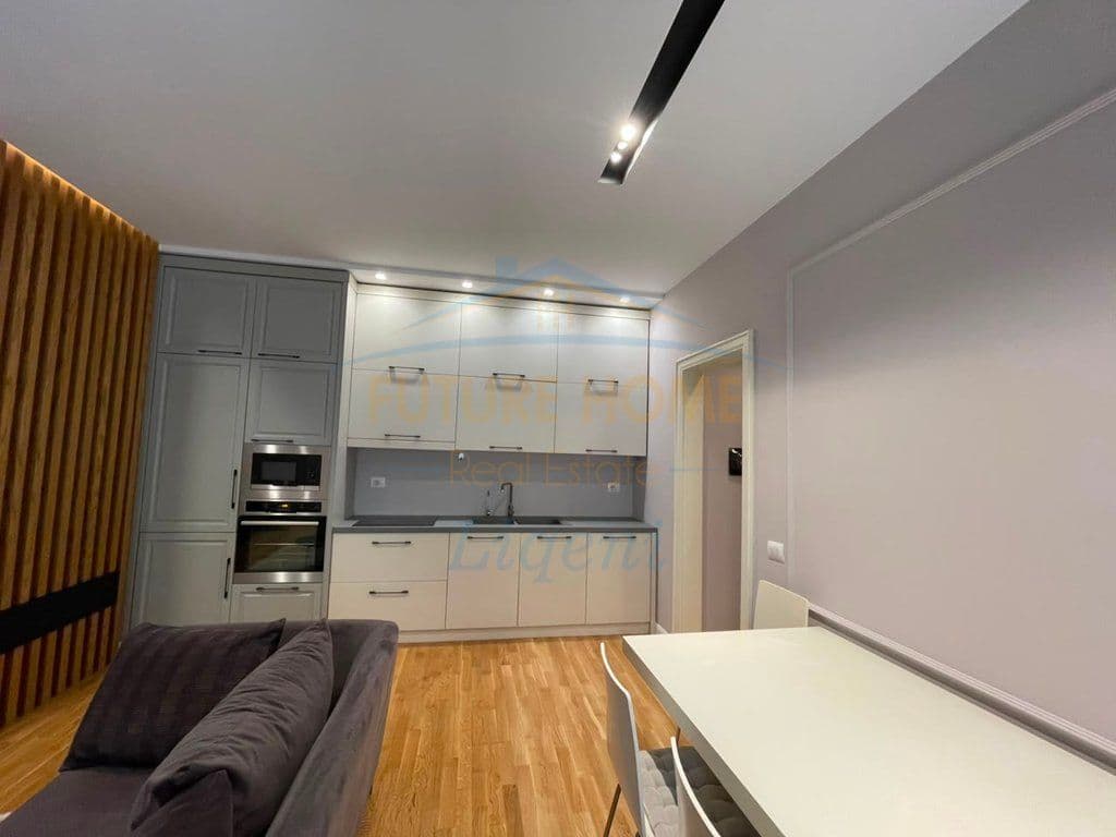 Qira, Apartament 1+1, Kopshti Botanik, Tiranë. 3