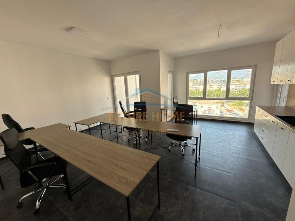 Qira, Hapësirë Biznesi me Vend Parkimi, Zogu i Zi, Tiranë