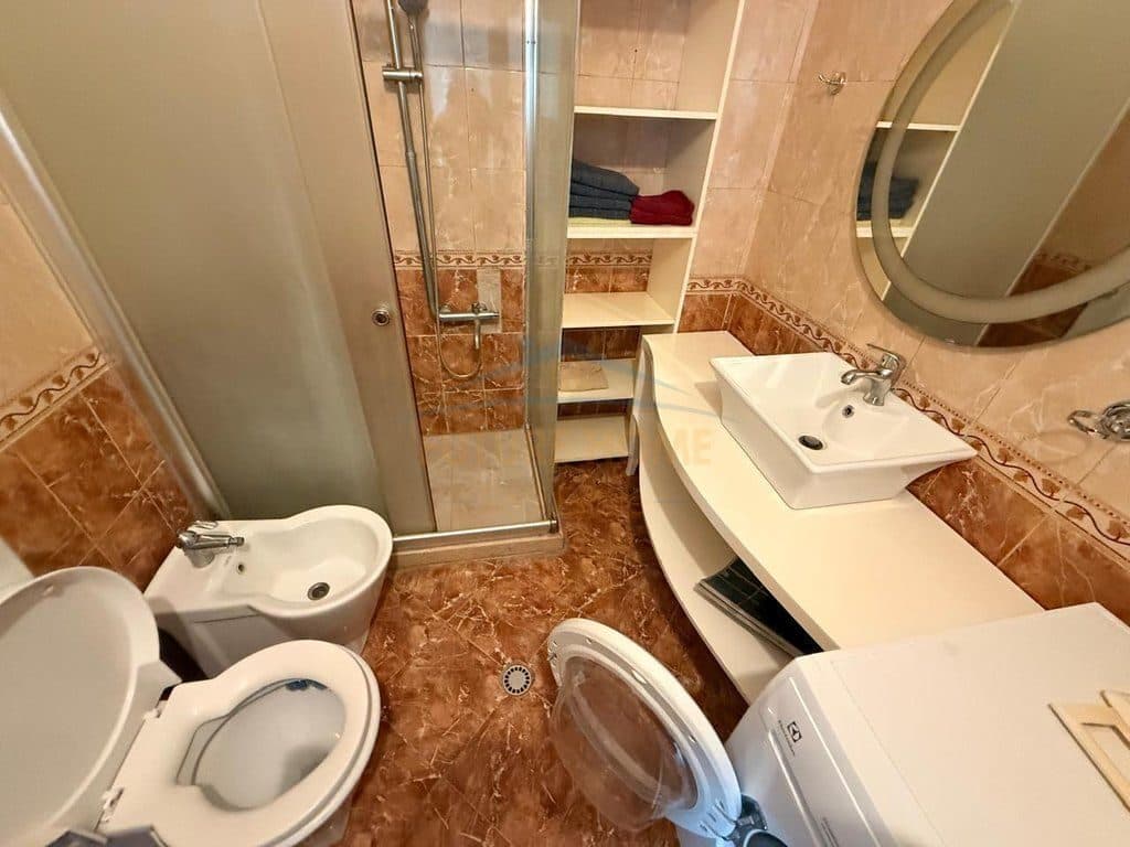 Jepet me qira, Apartament 2+1+2, Myslym Shyri, Tiranë. 4