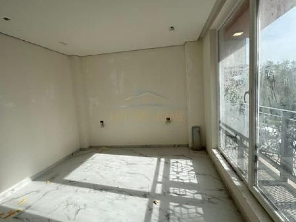 Në shitje, Duplex, Fresk, Tiranë 4
