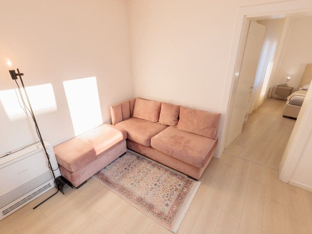 Në shitje, Apartament 3+1, Rruga Mine Peza, Tiranë 2