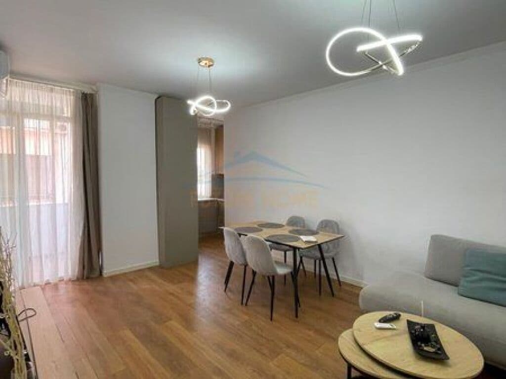 Jepet me qira, Apartament 2+1+2, Medreseja, Rruga e Dibrës 2
