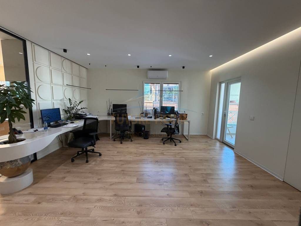 Në shitje, Apartament 3+1+2+Vendi i Parkimit, Bllok, Tiranë. 3