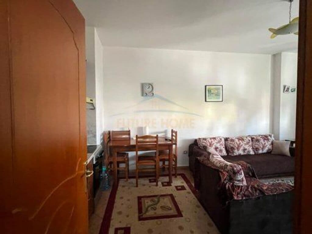 Në shitje, Apartament 2+1+2, Rruga 5 Maj, Tiranë 2