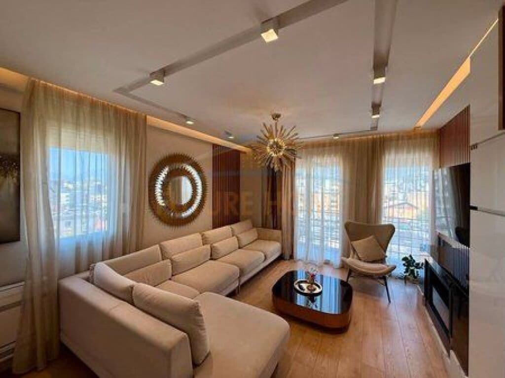 Në shitje, Apartament 3+1+2+ Vend Parkimi, Rruga Mihal Grameno, Tiranë