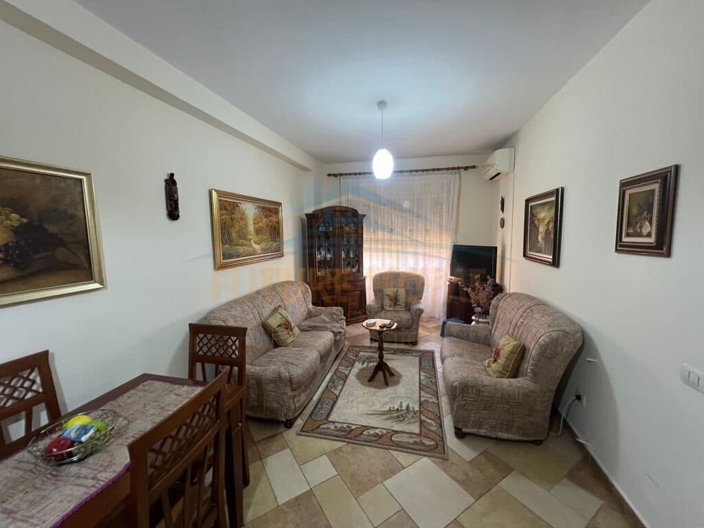 Qira, Apartament 2+1, Rruga Panorama, Tiranë