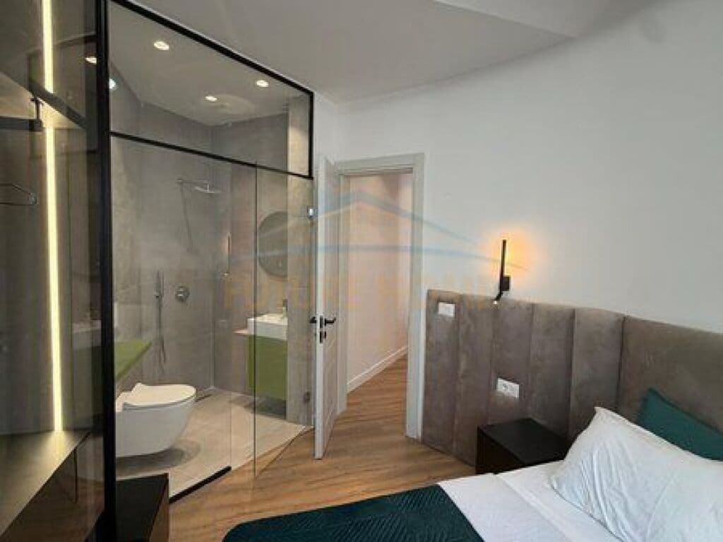 Qira, Apartament, 2+1+2+veranda, Unaza e Re 3