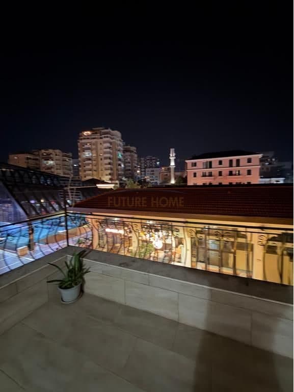 Qira, Apartament 2+1+Veranda, Bazar i Ri, Tiranë
