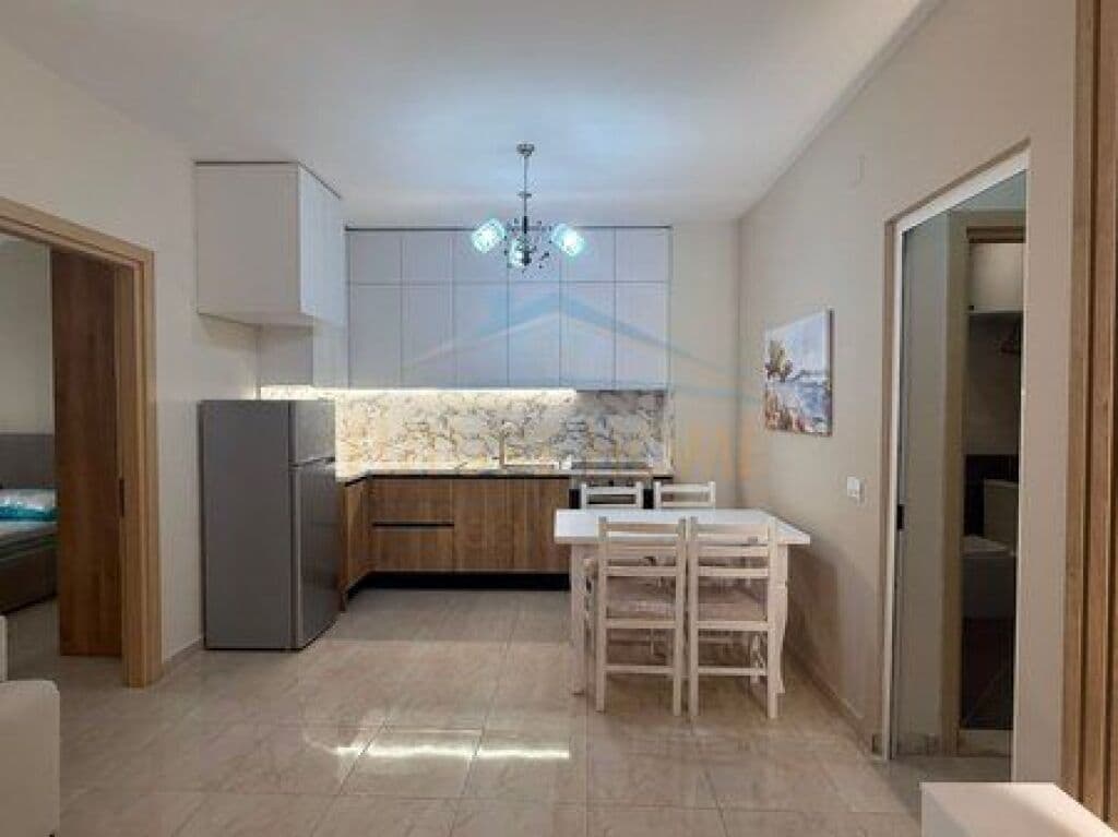 Në shitje, Apartament 2+1, Kompleksi Fratari, Rruga e Re 3